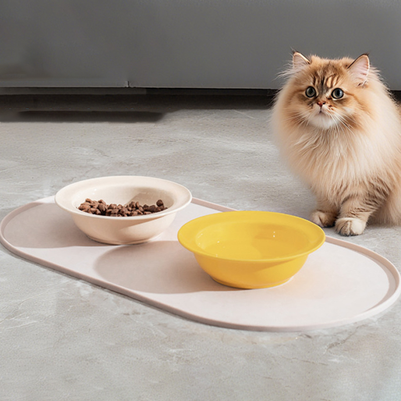 45.5x24.5cm 楕円形ペット給餌マット シリコーン犬 - Pet Supplies Hours のレビューと価格